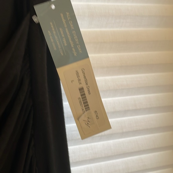 Comfy black jersey knit reversible dress - Picture 3 of 6